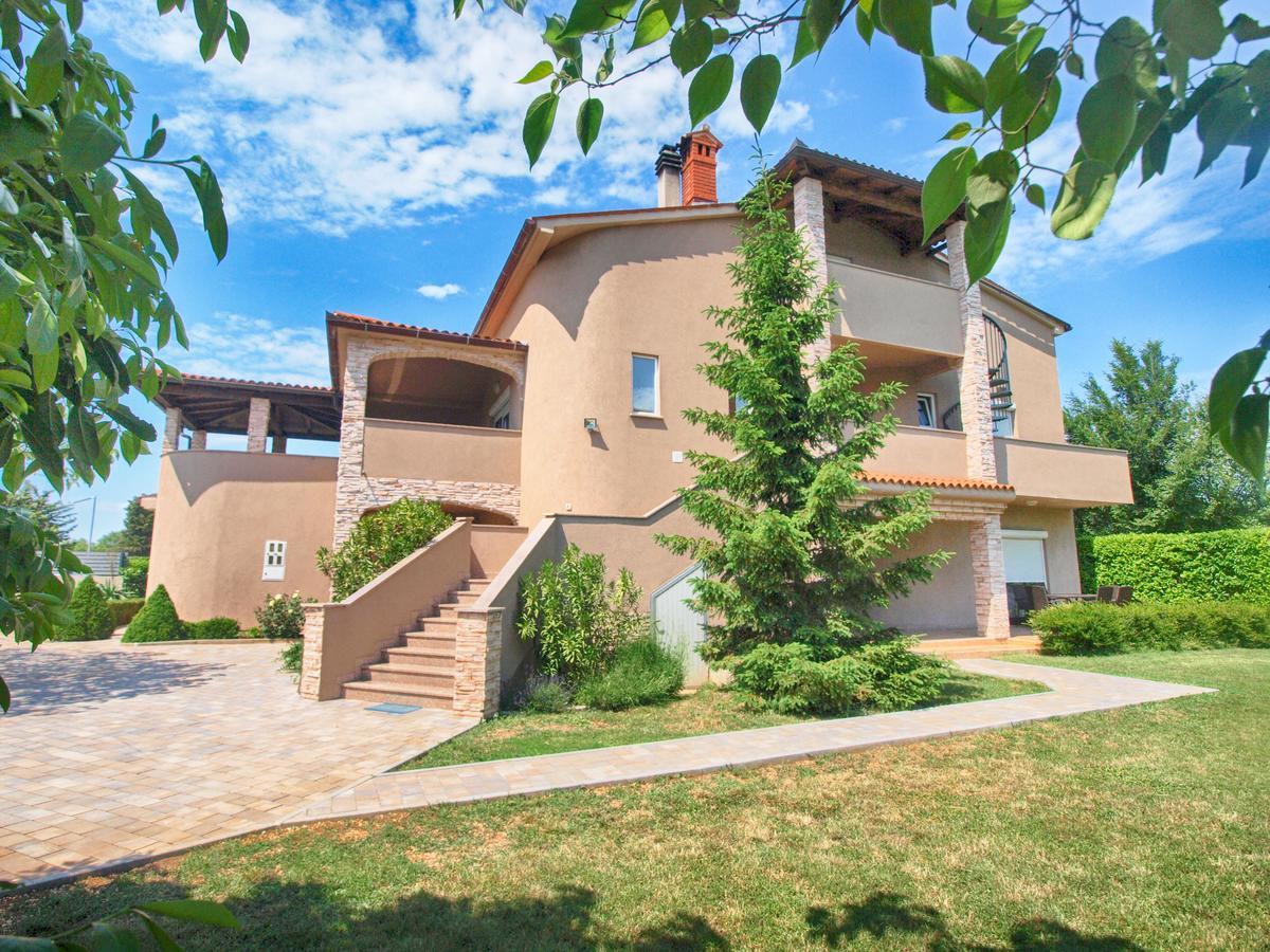 Apartments Dusanka 799 Фажана Экстерьер фото